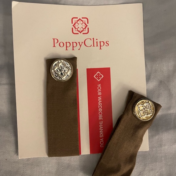 New Poppy Clips Brown with Gold Accent - Picture 4 of 6